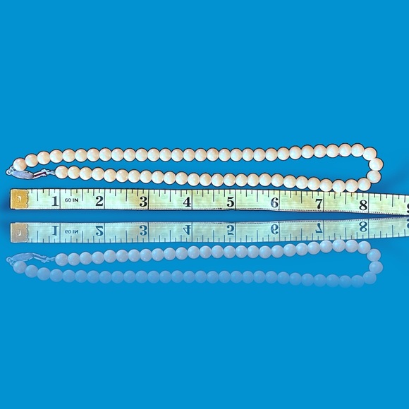 Vintage Faux String of Pearls - Picture 6 of 9